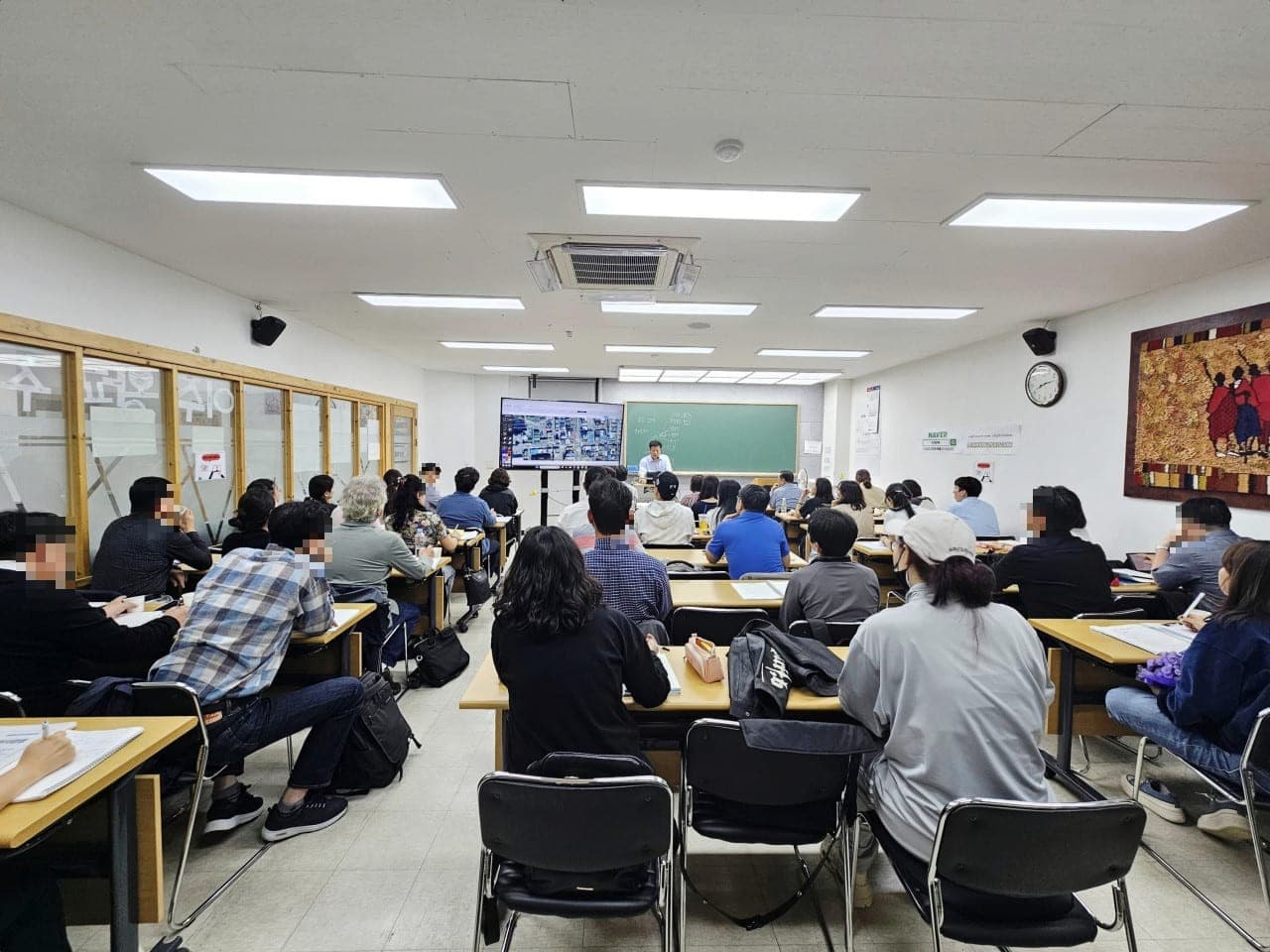 수강생으로 가득 찬 KOK 강의실